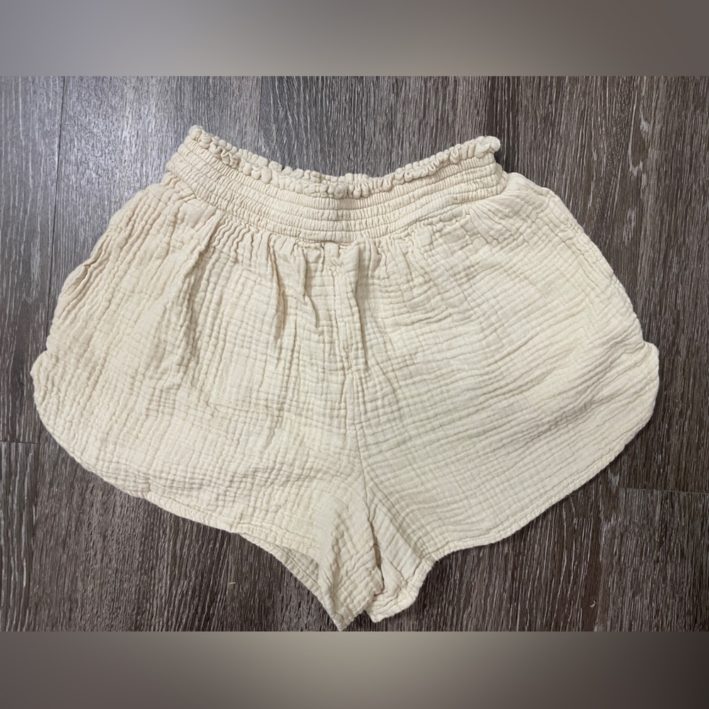 Aerie Knit Cream Crinkle Textured Shorts
